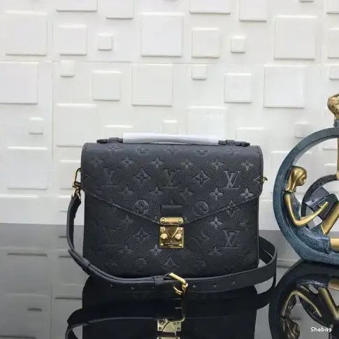 LV 2205HT0019 Bag 0630